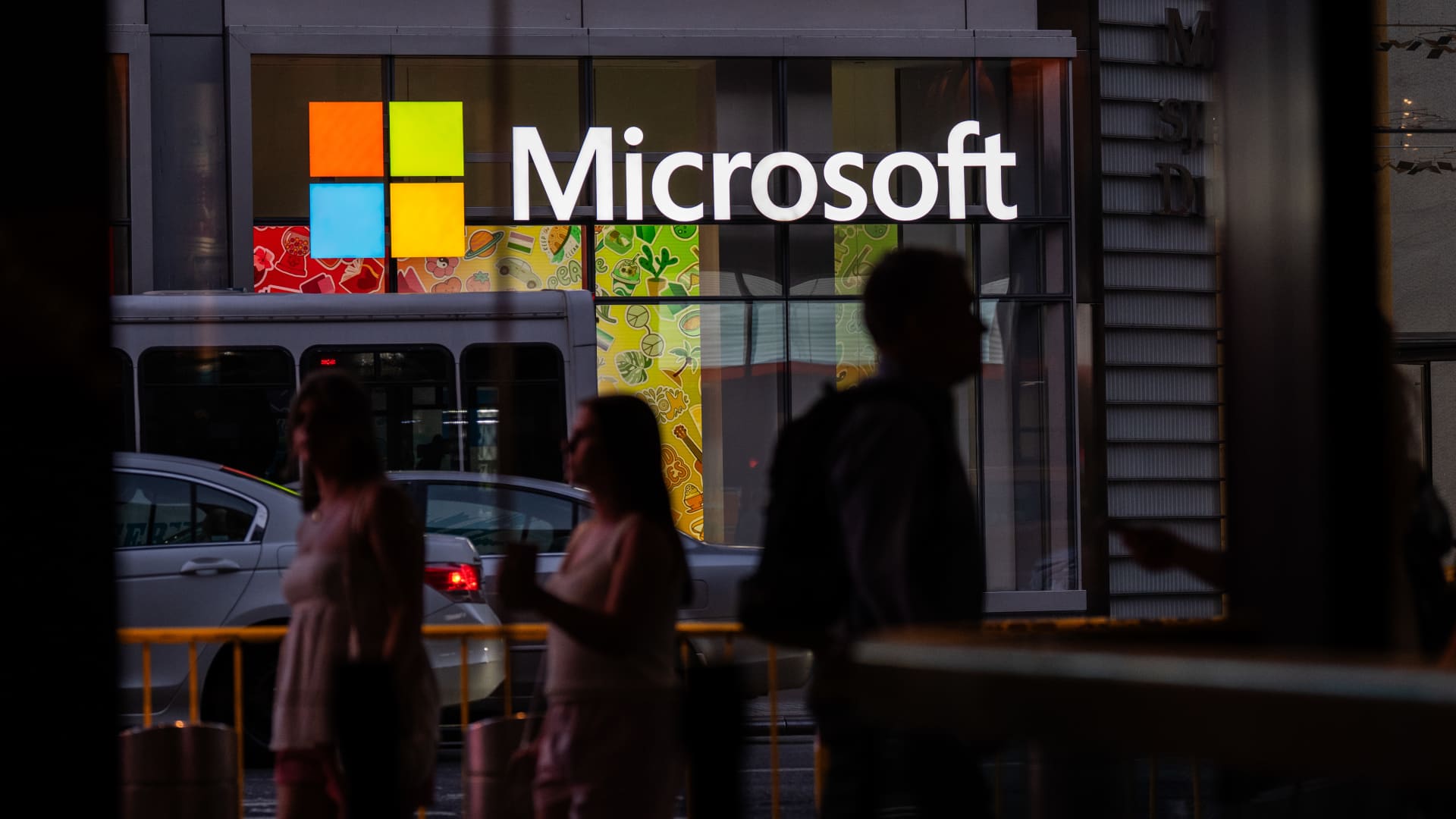 Microsoft Opens the Exit Door to 60,000 Employees, and Wants to Learn From Who Walks Through 2 Image from image.cnbcfm.com